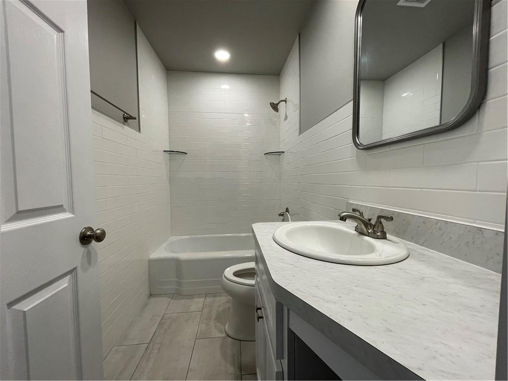 N/A - Residential Lease