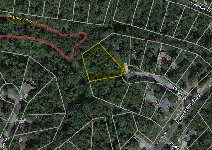 Don't miss out on this large 1/2 acre buildable lot that backs up to the Bamboozled bike trail.  Easy access to all the things there are to love about being in NWA.  Short distance to shopping, dining, and entertainment.