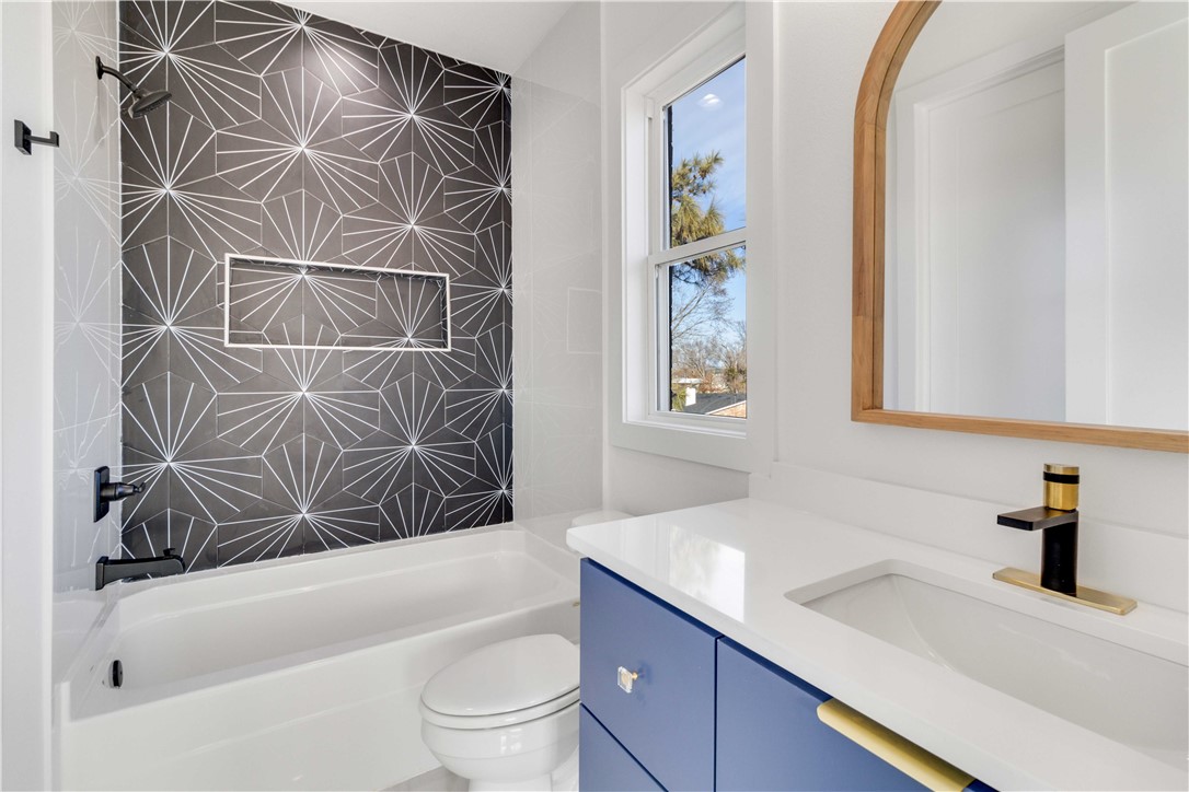 HAPPY HOME SUB-BENTONVILLE - Residential