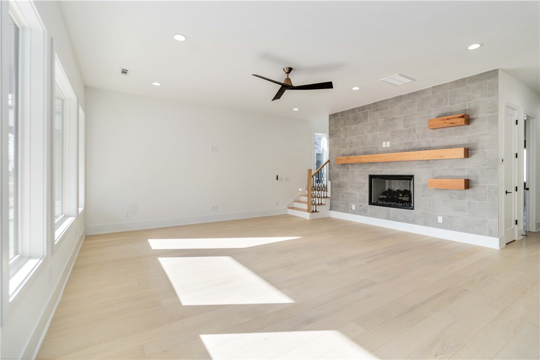 HAPPY HOME SUB-BENTONVILLE - Residential