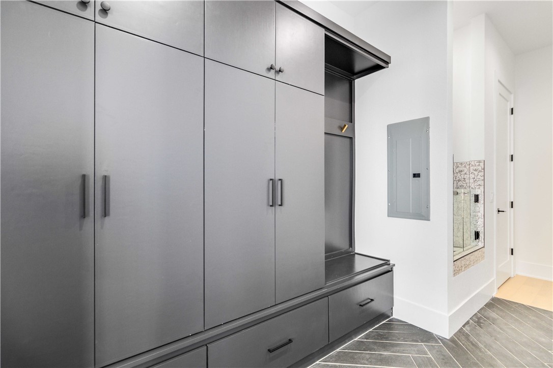 HAPPY HOME SUB-BENTONVILLE - Residential