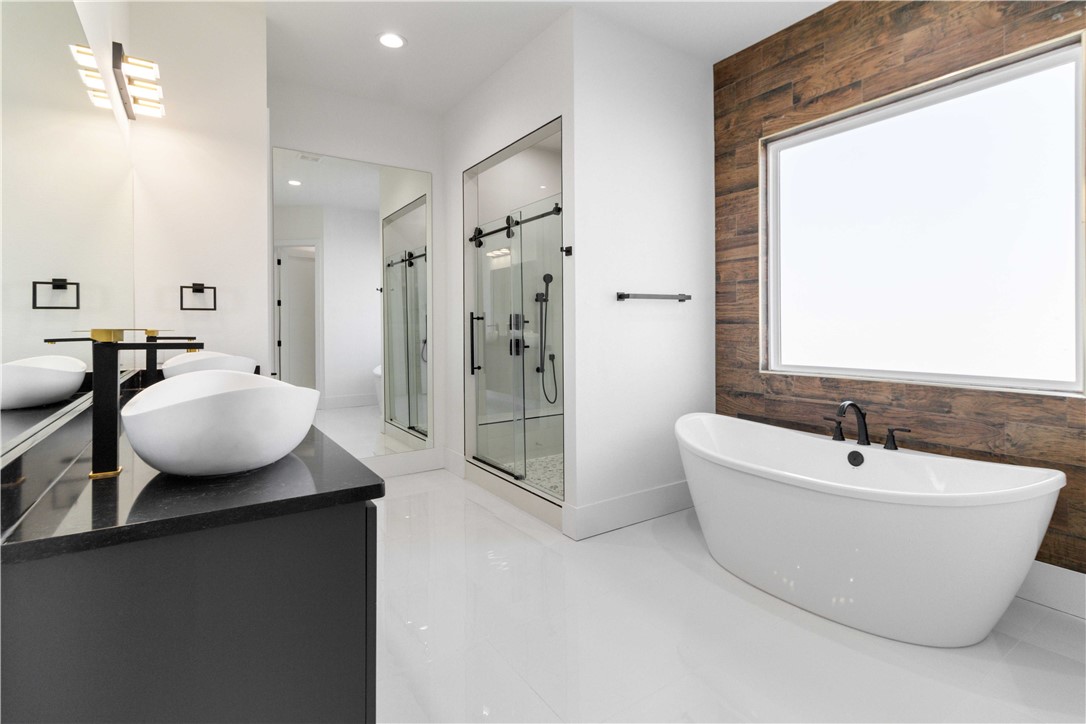HAPPY HOME SUB-BENTONVILLE - Residential