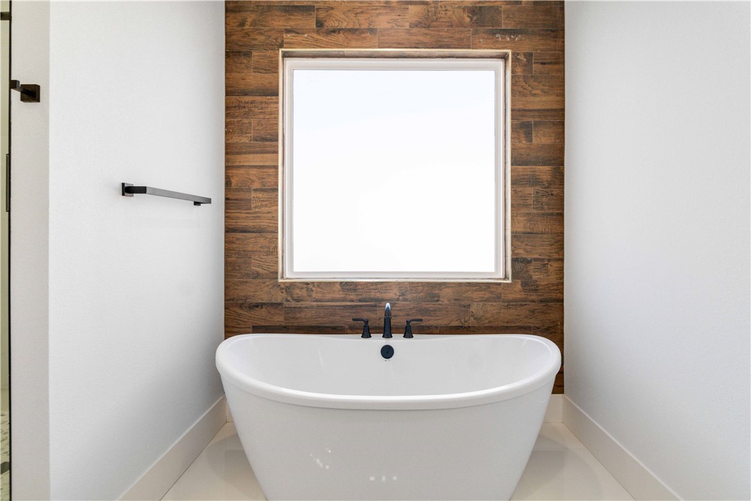 HAPPY HOME SUB-BENTONVILLE - Residential