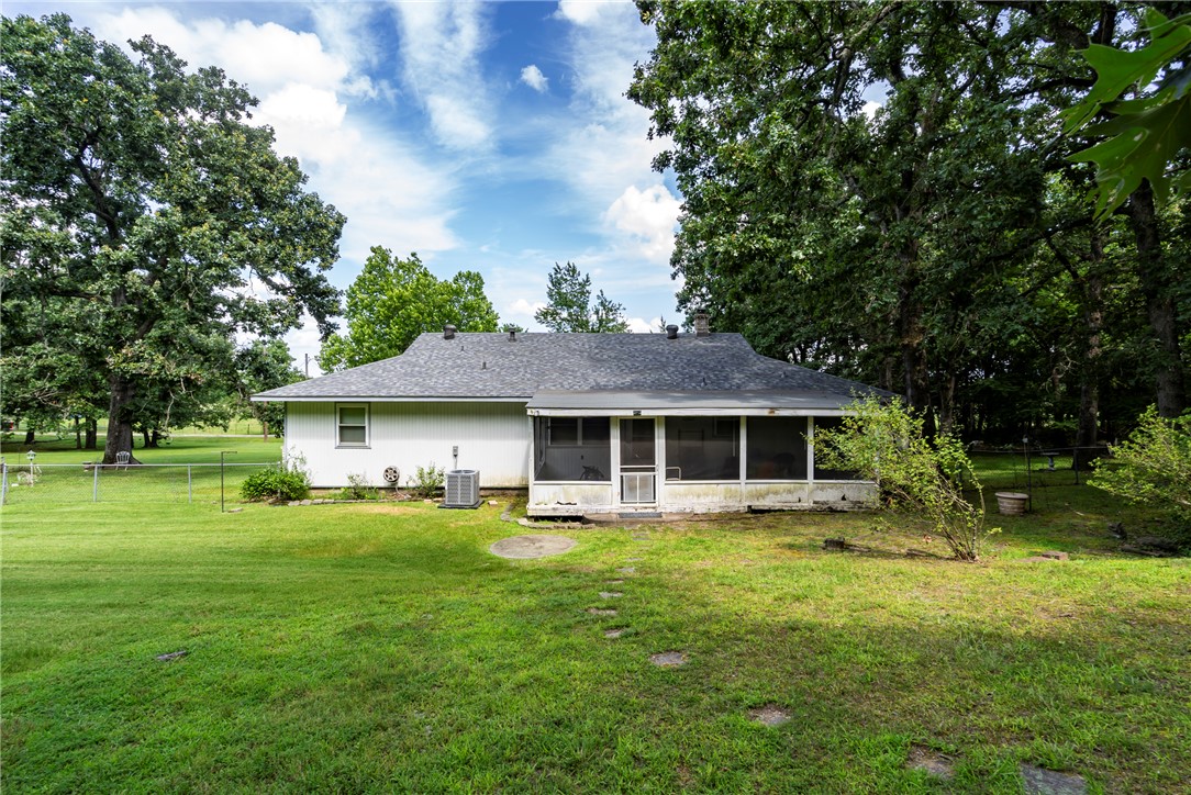 19-18-29-SPRINGDALE - Residential