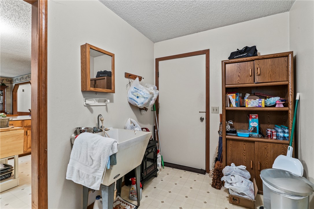 19-18-29-SPRINGDALE - Residential