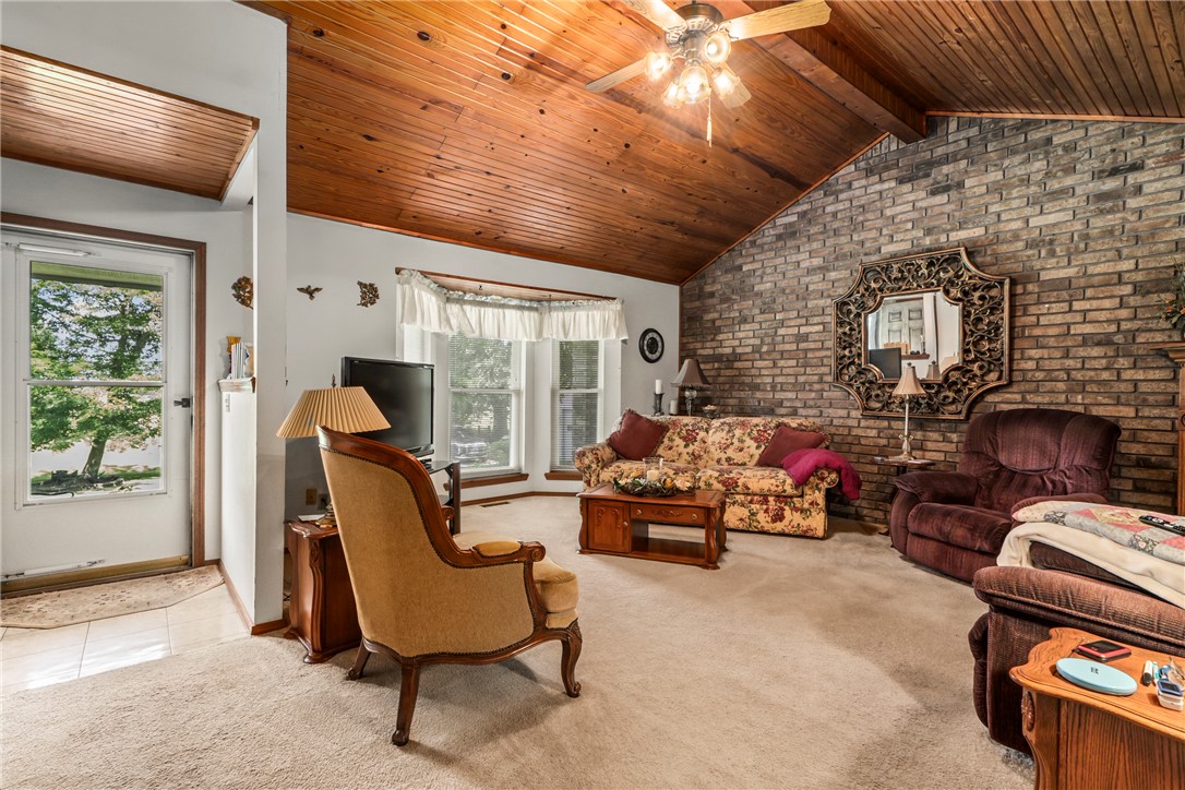 19-18-29-SPRINGDALE - Residential