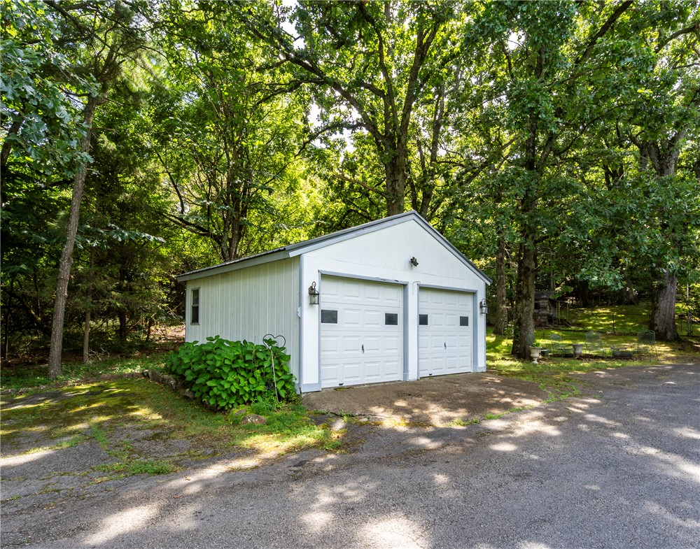 19-18-29-SPRINGDALE - Residential