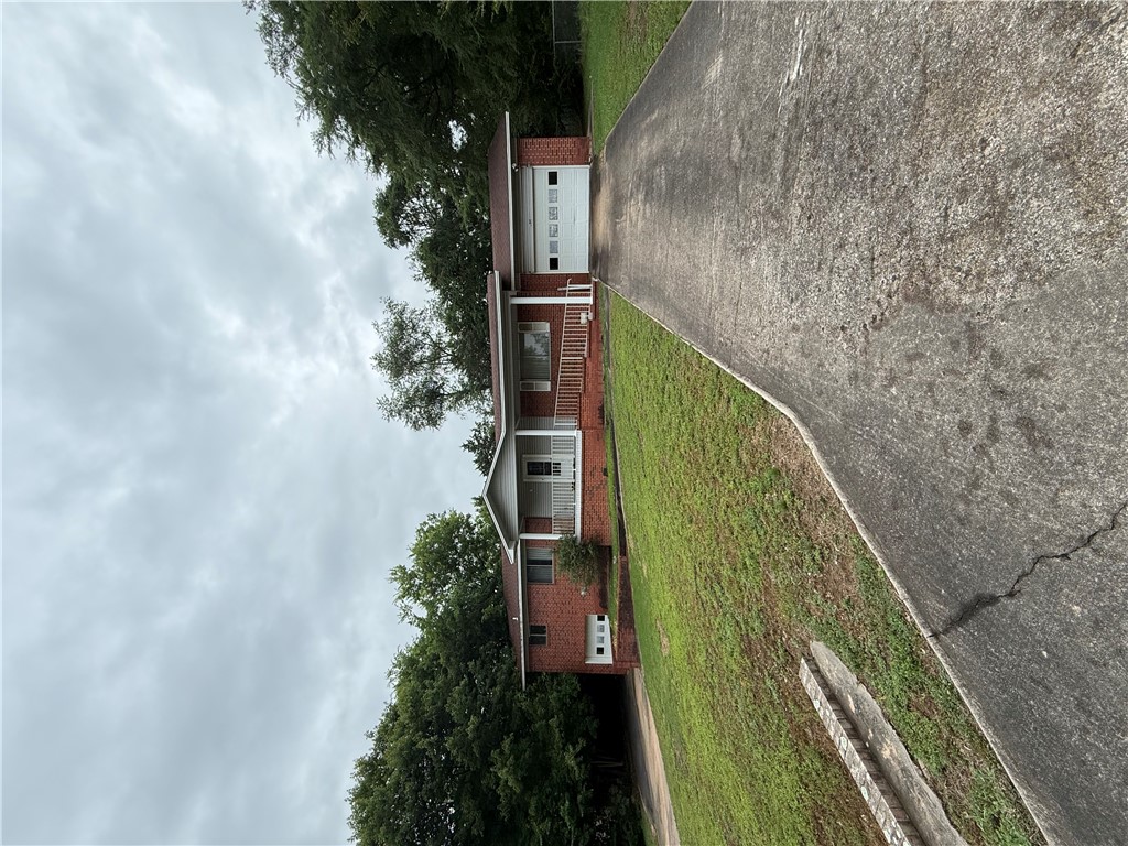 3 bed, 2 bath home with 1,596 sq ft offering great potential for investors or first-time home buyers! Functional floor plan with spacious living areas, ample storage space, and 2 attached garages. Plenty of opportunity to add personal touches, update, and build equity. Whether you're looking for a rental investment, flip opportunity, or affordable place to call home, this property has great potential. Conveniently located near schools, shopping, dining, and major roadways. Don’t miss this great investment or starter home opportunity.