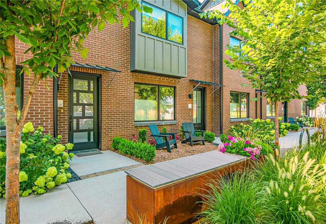This two-story, 2-bedroom, 1.5-bath rowhome is located in Downtown Bentonville, two blocks from the Momentary Museum and directly across the north side of the street from Thaden School. Bentonville Square, downtown restaurants, shopping, coffee shops, and trail access are minutes away, along with Walmart’s new Home Office and the new STEM-based university campus at the former Walmart headquarters. With limited vacant lots remaining downtown, this offers the opportunity to own new construction without the time and complexity of building. Designed for lock-and-leave living, it allows you to arrive and immediately enjoy biking, art, the farmers market, weekend events, festivals, and concerts at the Momentary Museum. Offered fully furnished and conveying with the sale for a seamless, turnkey ownership experience.
