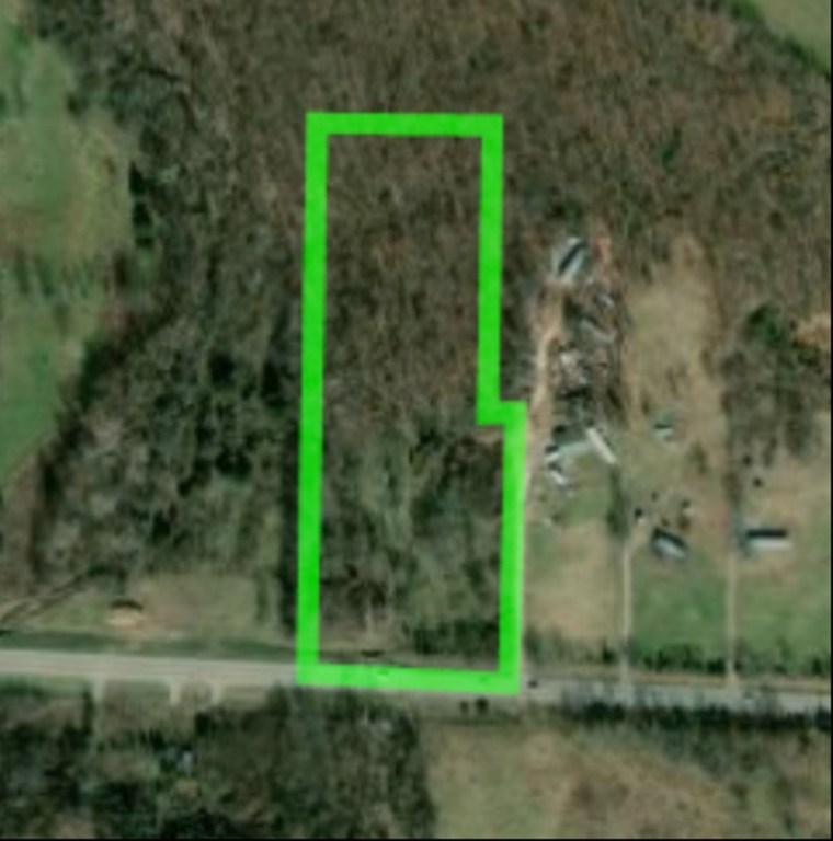 8 acres of land, ready for your shovel! Great place to build to get away and right off HWY 62. Use 16536 U.S. 62, Prairie Grove, AR for GPS purposes.