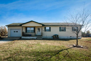 Newer home in Bergman school district with a lot to offer. This 4 bed, 2 bath, home located on a paved road, has a one car garage, laminate and tile flooring, covered porch, deck, and room to spread out on 1.5 acres. This home is in great condition and is ready for new owners!
