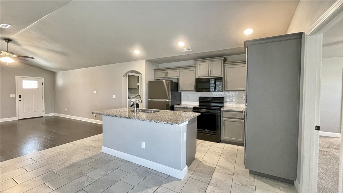 Foxbriar Sub Ph 2 Rogers - Residential Lease