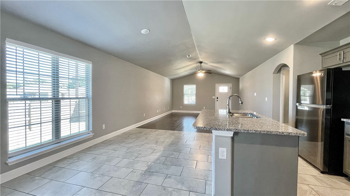 Foxbriar Sub Ph 2 Rogers - Residential Lease