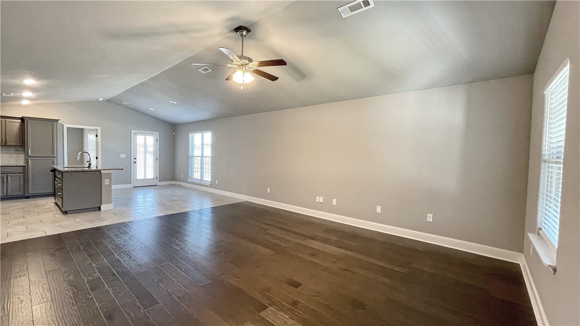 Foxbriar Sub Ph 2 Rogers - Residential Lease