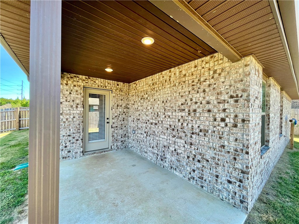 Foxbriar Sub Ph 2 Rogers - Residential Lease