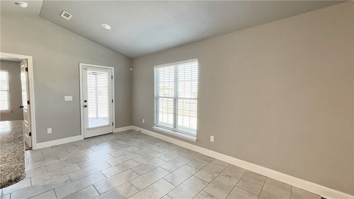 Foxbriar Sub Ph 2 Rogers - Residential Lease