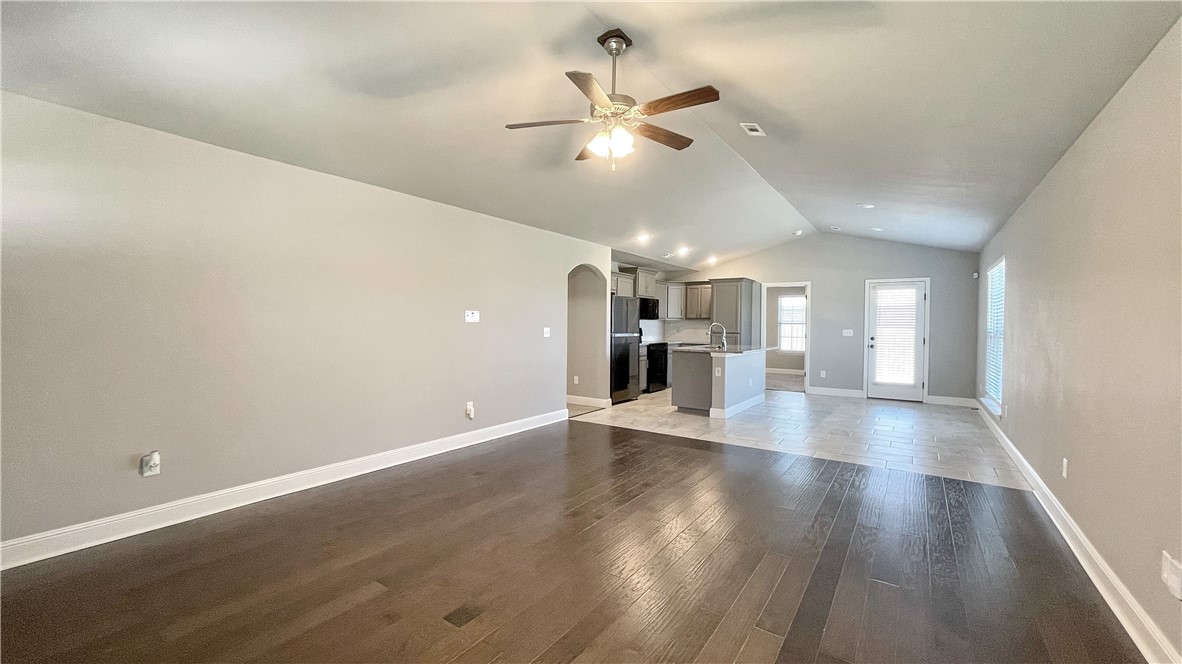 Foxbriar Sub Ph 2 Rogers - Residential Lease