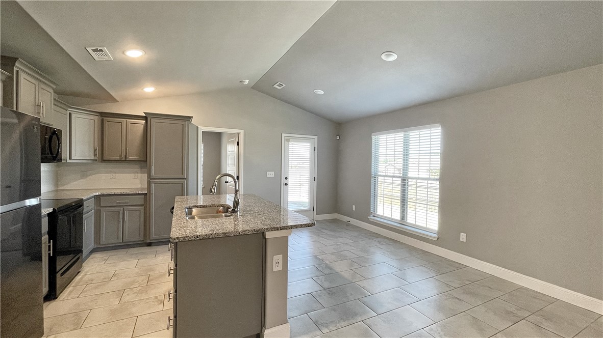 Foxbriar Sub Ph 2 Rogers - Residential Lease