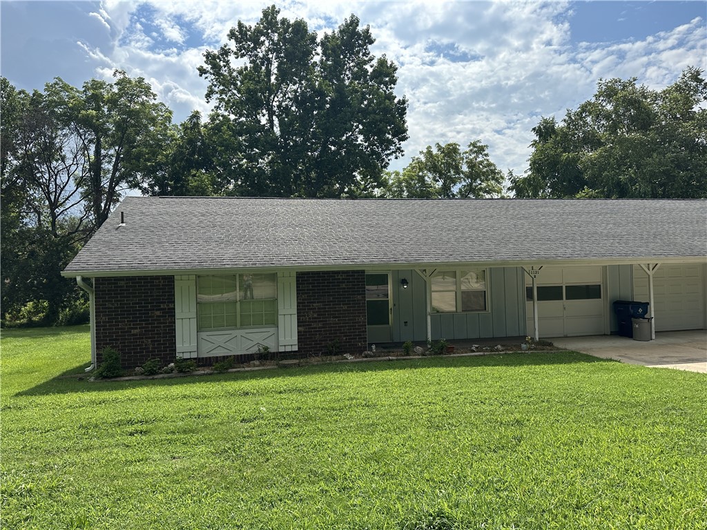 BRIARWOOD EAST CONDOMINIUMS - Residential