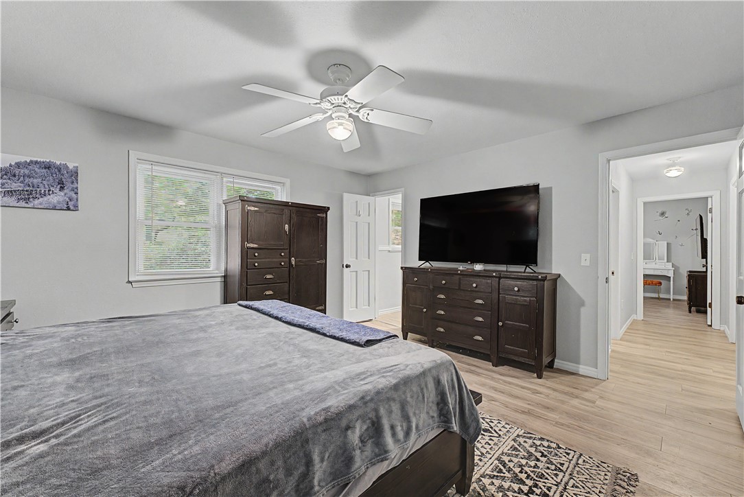 Altons Brush Creek Hls Rogers - Residential
