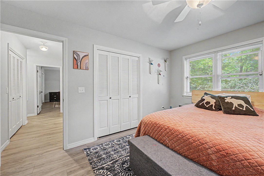 Altons Brush Creek Hls Rogers - Residential