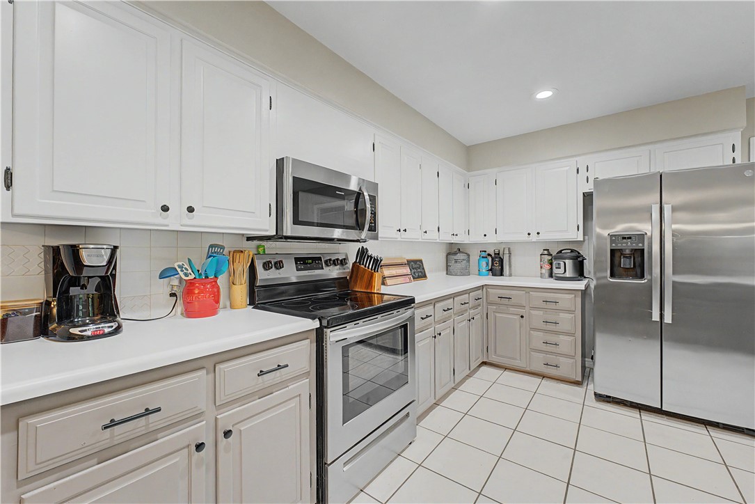 Altons Brush Creek Hls Rogers - Residential