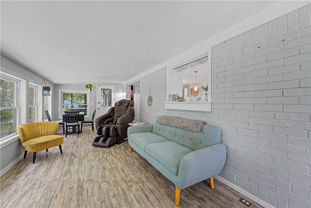 Altons Brush Creek Hls Rogers - Residential