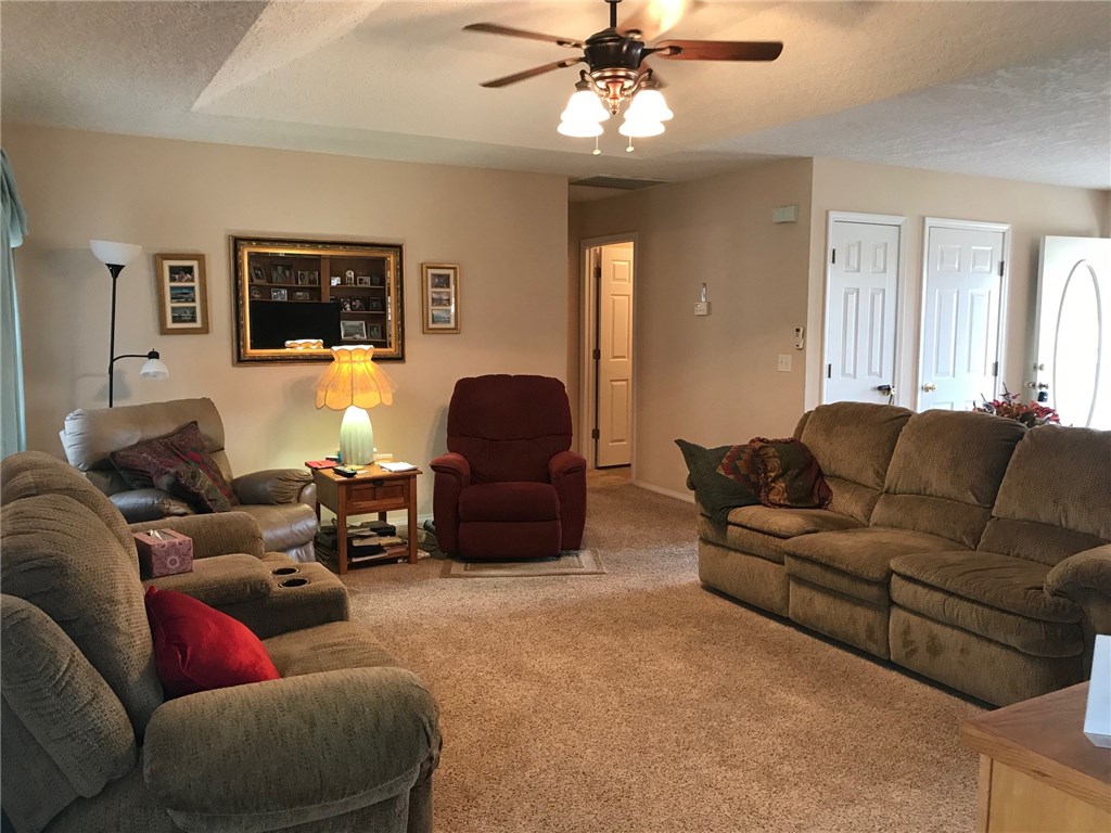 Easley Estates Gravette - Residential