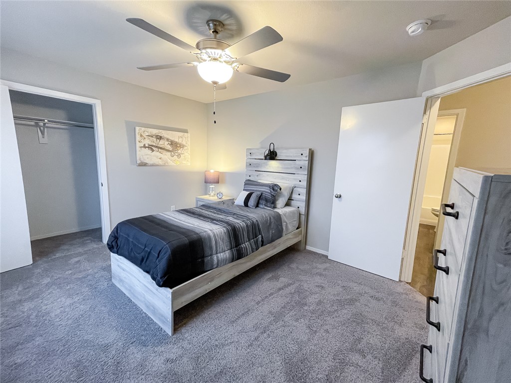 BISHOP VINEYARDS PH 1-LOWELL - Residential