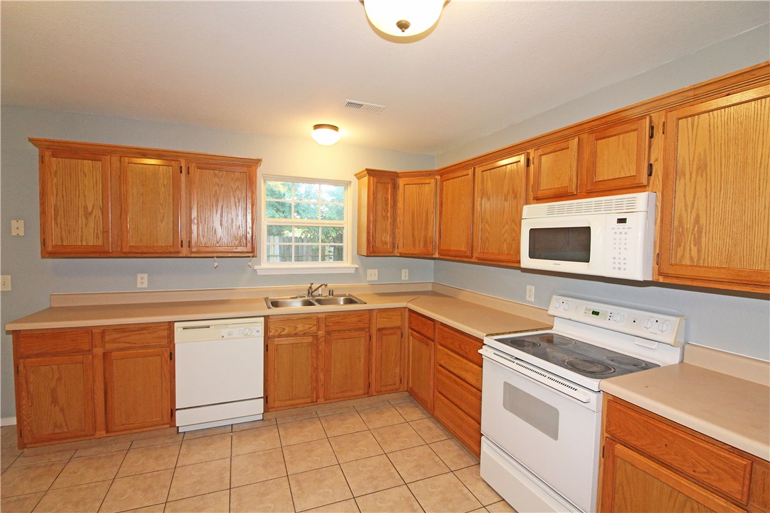 Appleridge Sub Centerton - Residential Lease