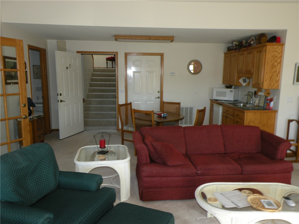 Unit 118 Holiday Island - Residential