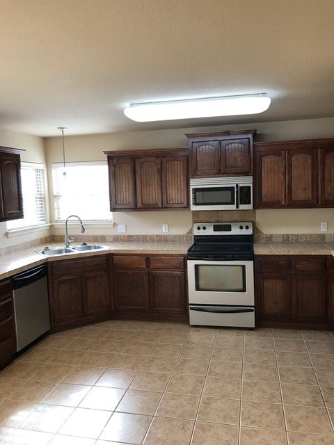 Meadow Wood - Residential
