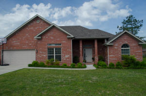 AWESOME HOME! YOU'LL LOVE THIS 4/2 HOME WITH ITS OPEN KITCHEN & LIVING ROOM, CROWN MOLDING, SPLIT BEDROOMS, HUGE MASTER WITH WALK IN SHOWER & WHIRLPOOL TUB AND A GREAT BACK YARD FOR YOUR OUTDOOR FUN! A MUST SEE!!!