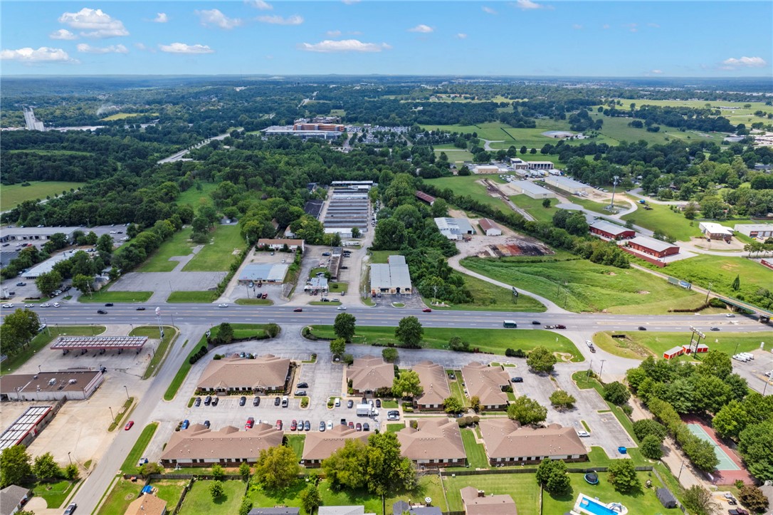 Springdale Business Center - Commercial Lease