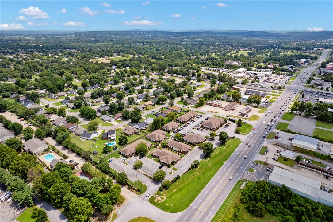 Springdale Business Center - Commercial Lease