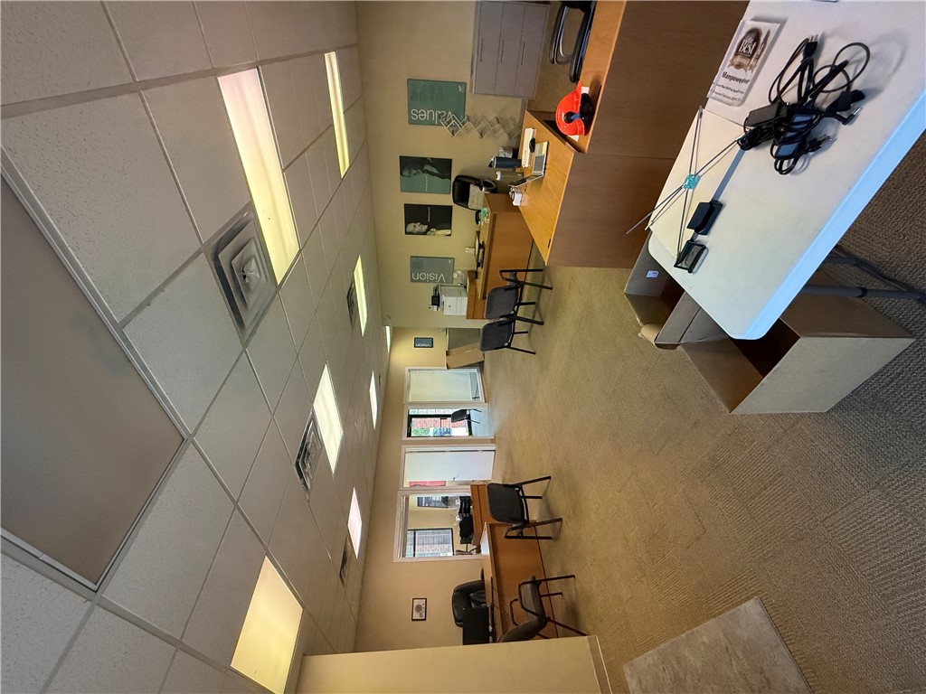 Springdale Business Center - Commercial Lease