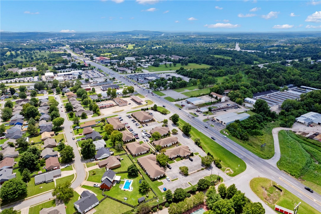 Springdale Business Center - Commercial Lease