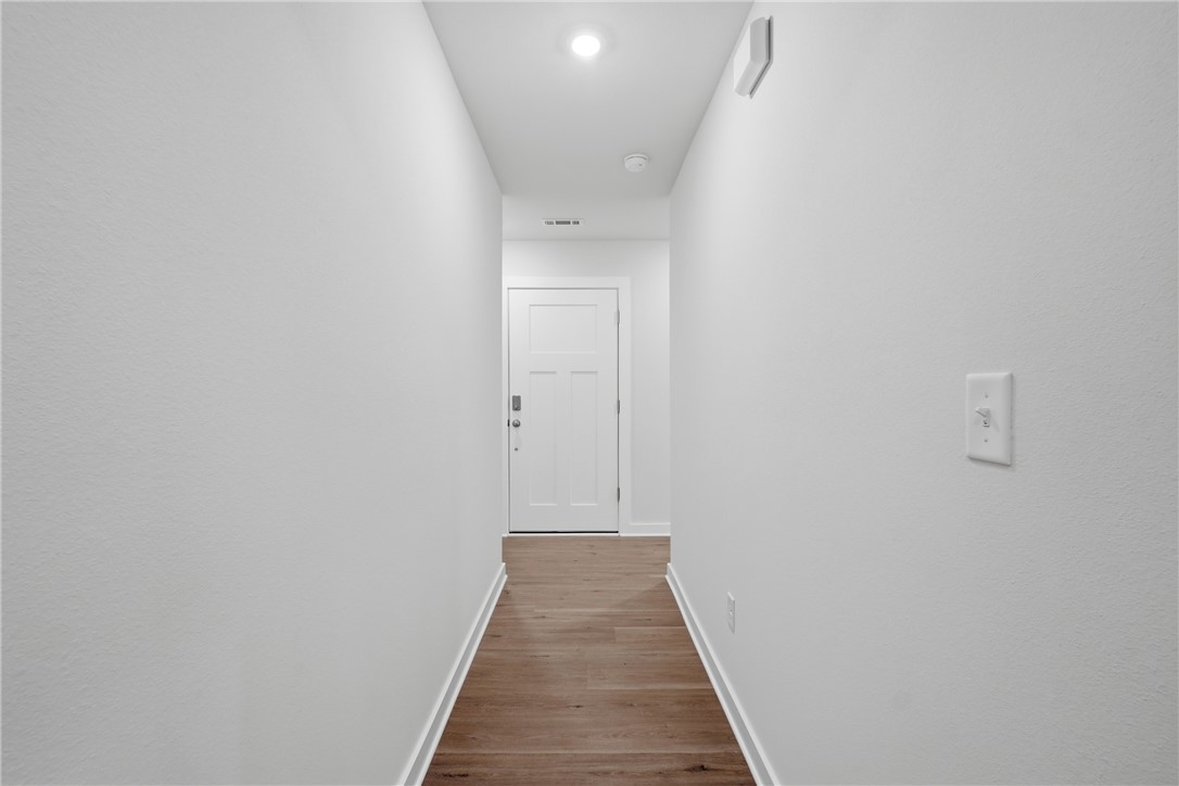 Springhill Sub Gentry - Residential Lease