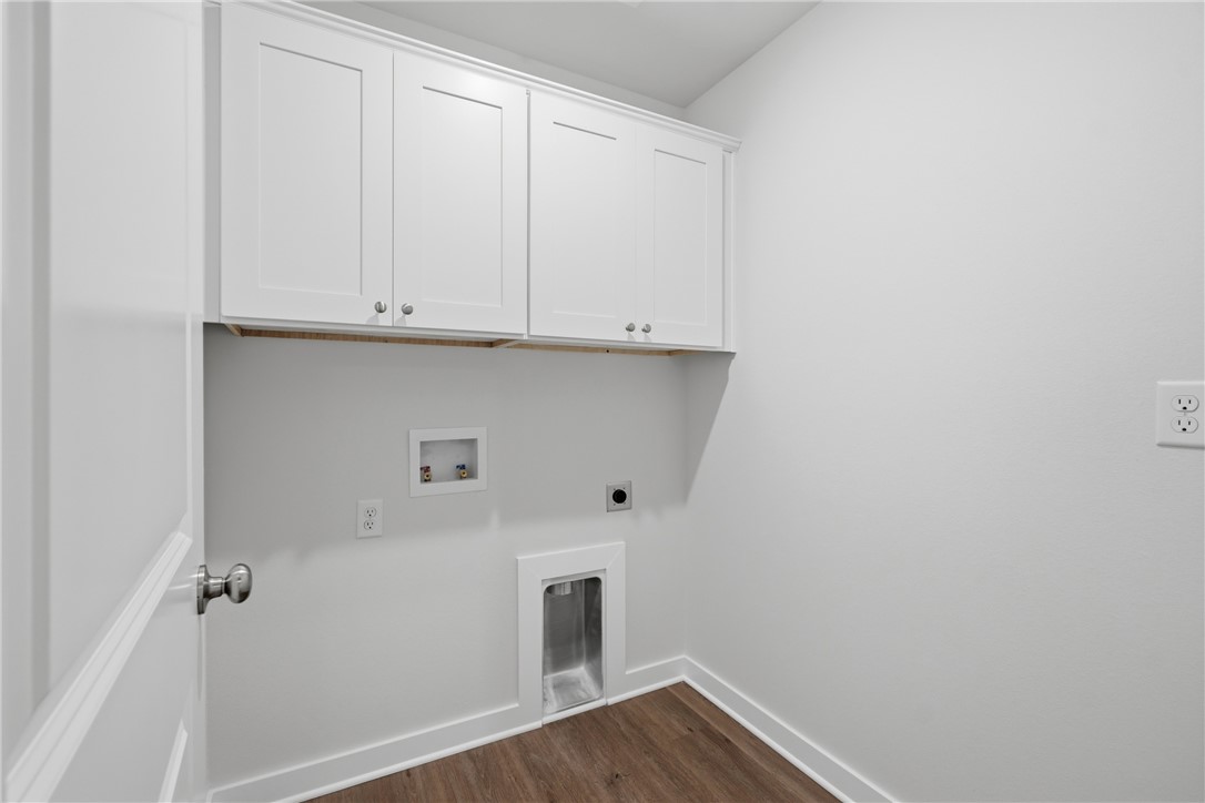 Springhill Sub Gentry - Residential Lease