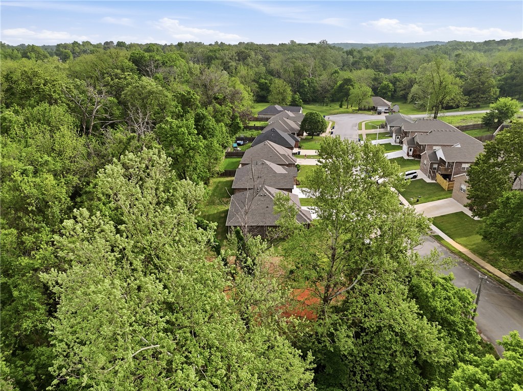 Springhill Sub Gentry - Residential Lease
