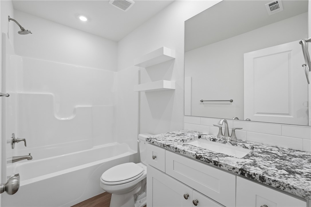 Springhill Sub Gentry - Residential Lease