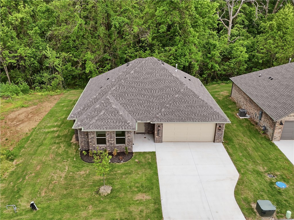 Springhill Sub Gentry - Residential Lease