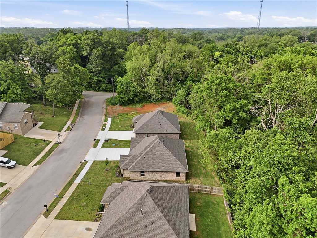 Springhill Sub Gentry - Residential Lease