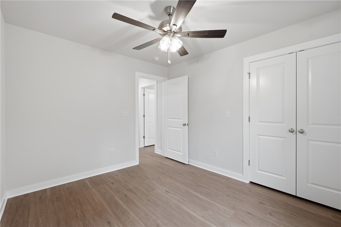 Springhill Sub Gentry - Residential Lease