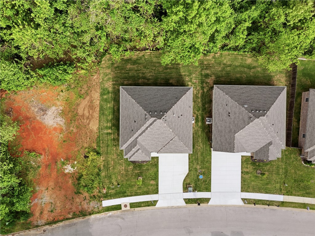 Springhill Sub Gentry - Residential Lease