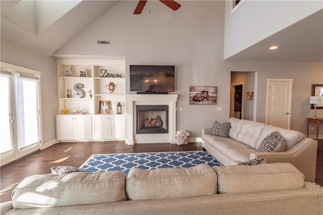 Hughmount - Residential Lease