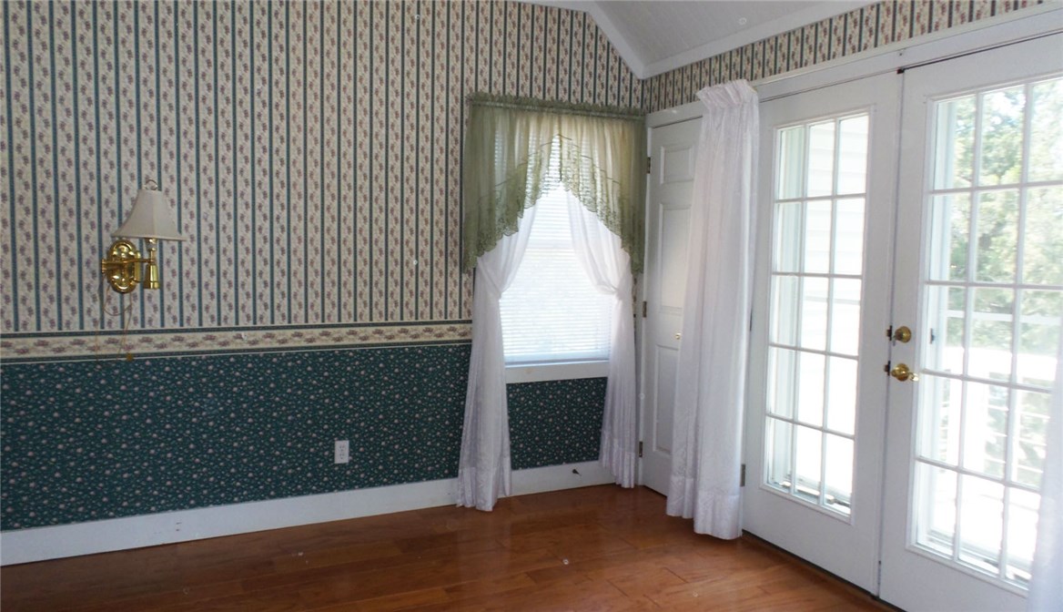 Unit 116 Holiday Island - Residential