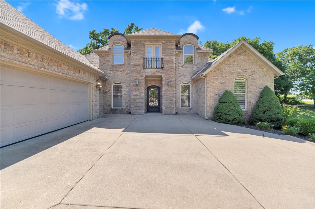 Pinnacle Gardens Sub Rogers - Residential