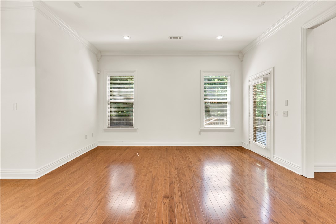 Pinnacle Gardens Sub Rogers - Residential