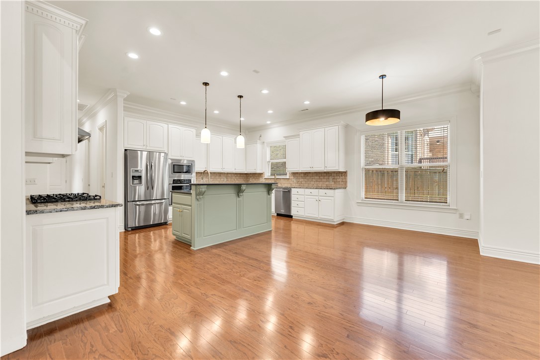 Pinnacle Gardens Sub Rogers - Residential
